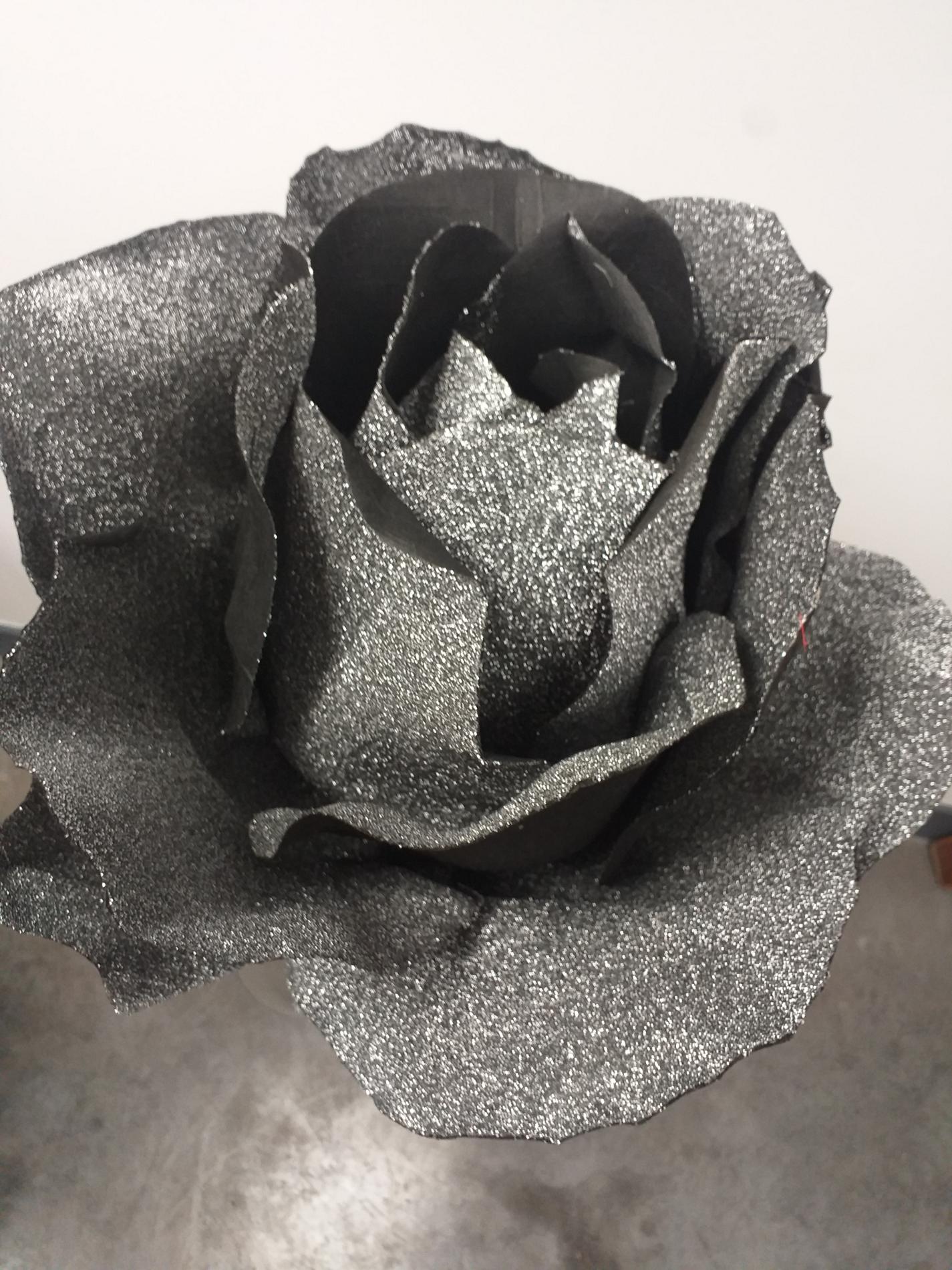 Rose artificielle géante noir pailleté - décoration d'intérieur - H125xØ.40cm